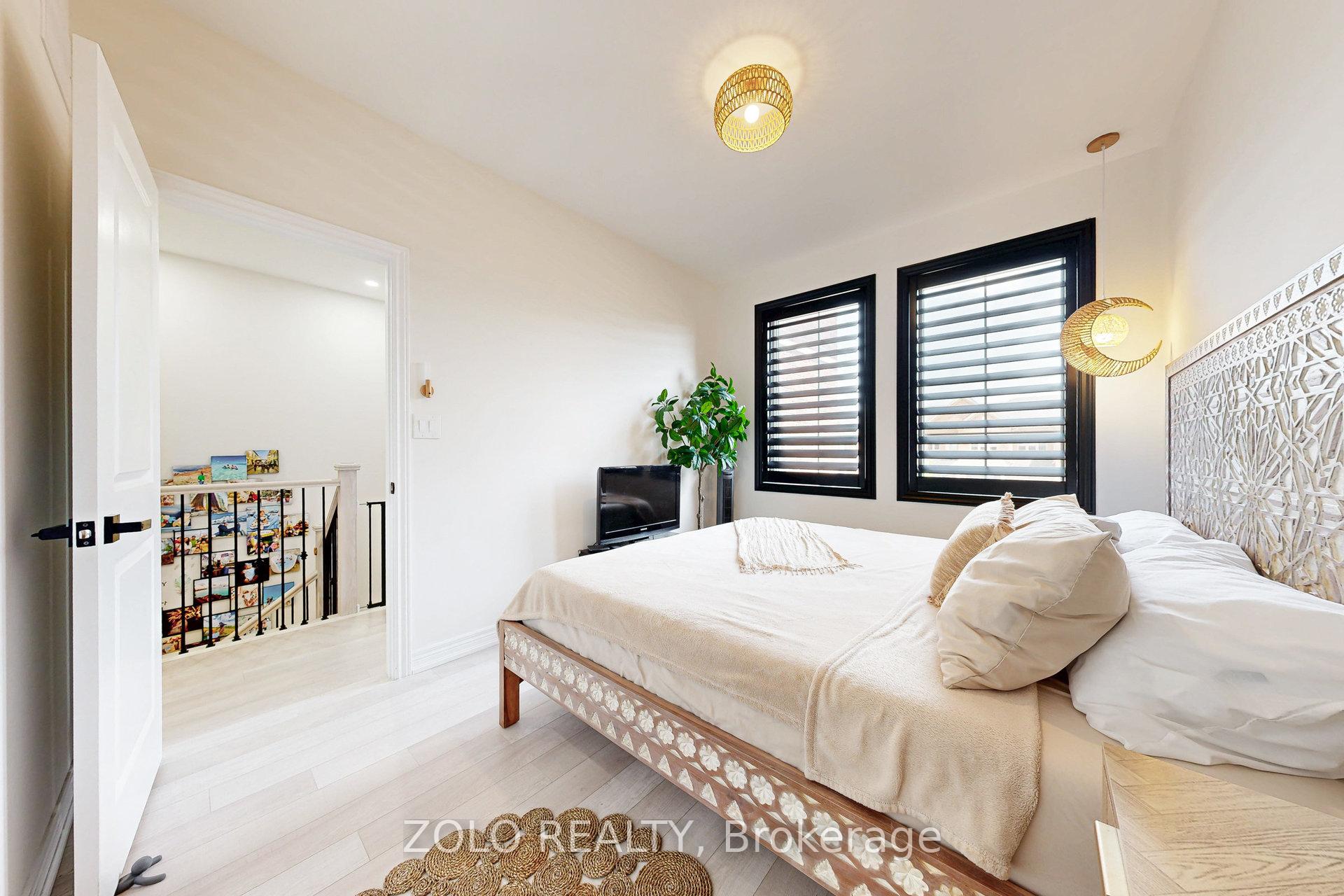 Photo 25 of 576 Barons Street, Vaughan, Kleinburg — HOMEH