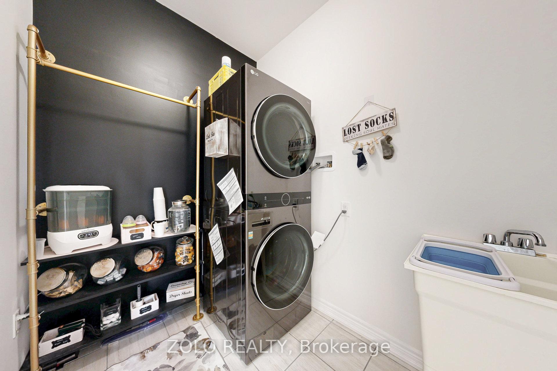 Photo 34 of 576 Barons Street, Vaughan, Kleinburg — HOMEH