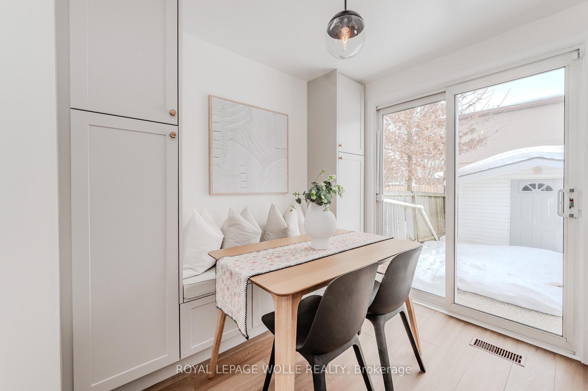 Photo 8 of 136 Cornerbrook Crescent, Waterloo — HOMEH