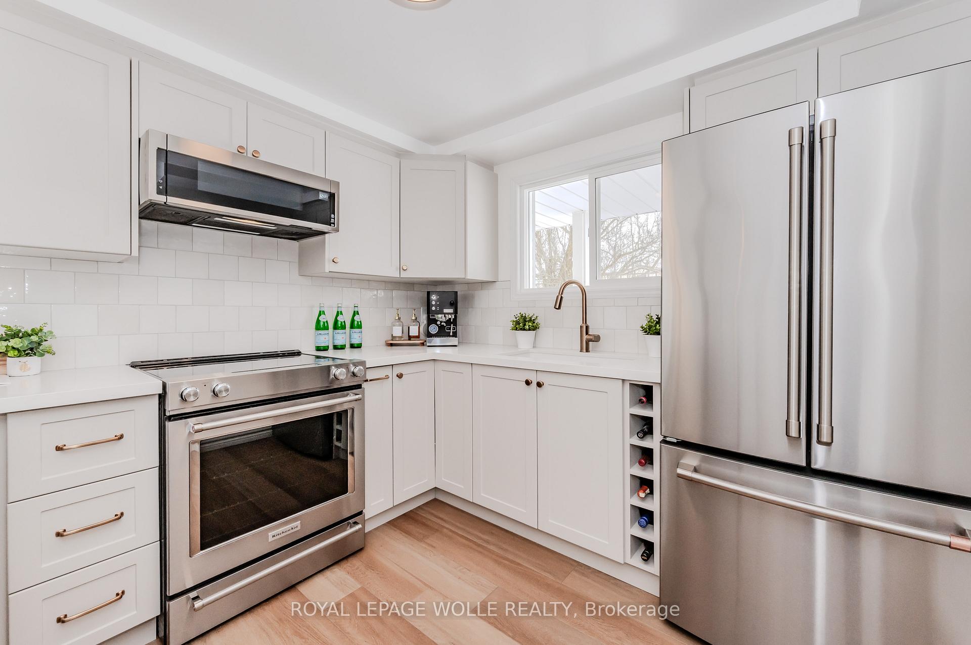 Photo 12 of 136 Cornerbrook Crescent, Waterloo — HOMEH