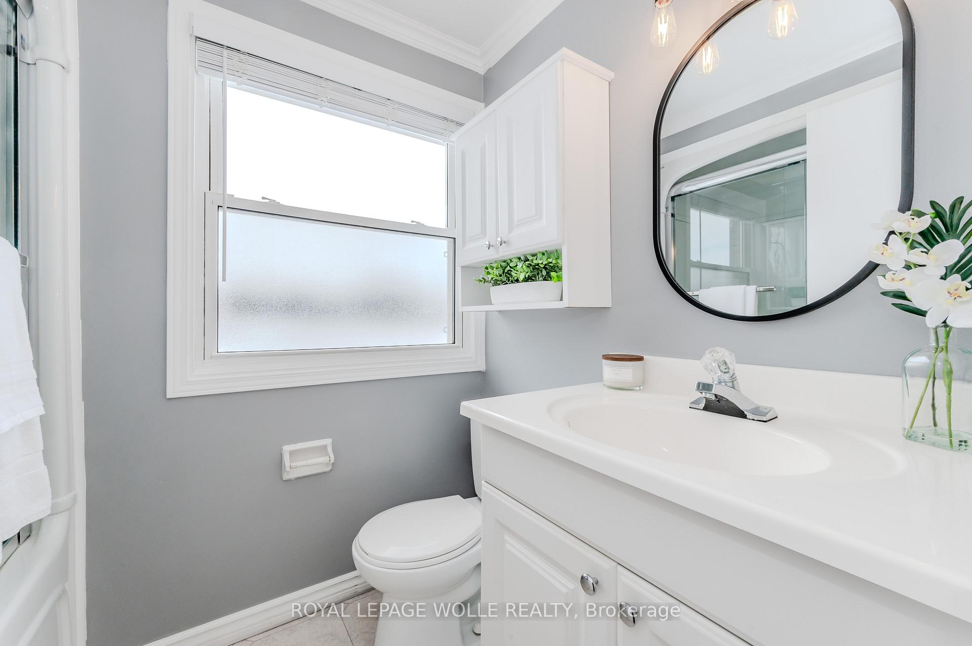 Photo 18 of 136 Cornerbrook Crescent, Waterloo — HOMEH