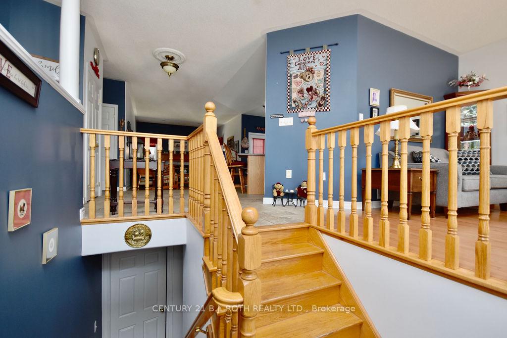 Photo 6 of 263 Dock Road, Barrie, South Shore — HOMEH