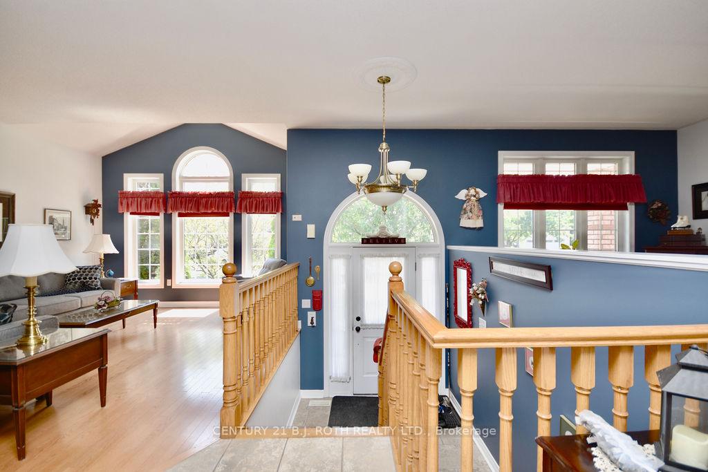 Photo 8 of 263 Dock Road, Barrie, South Shore — HOMEH