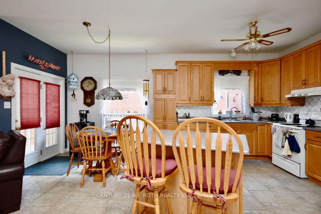 Photo 9 of 263 Dock Road, Barrie, South Shore — HOMEH