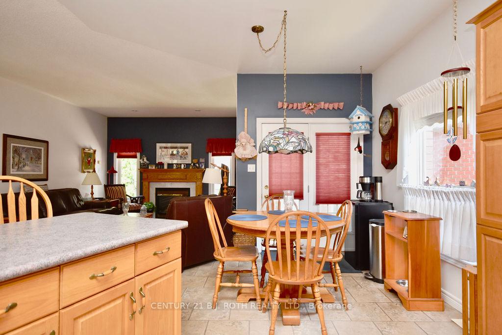 Photo 10 of 263 Dock Road, Barrie, South Shore — HOMEH