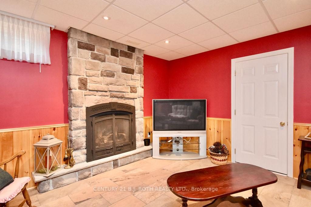 Photo 18 of 263 Dock Road, Barrie, South Shore — HOMEH