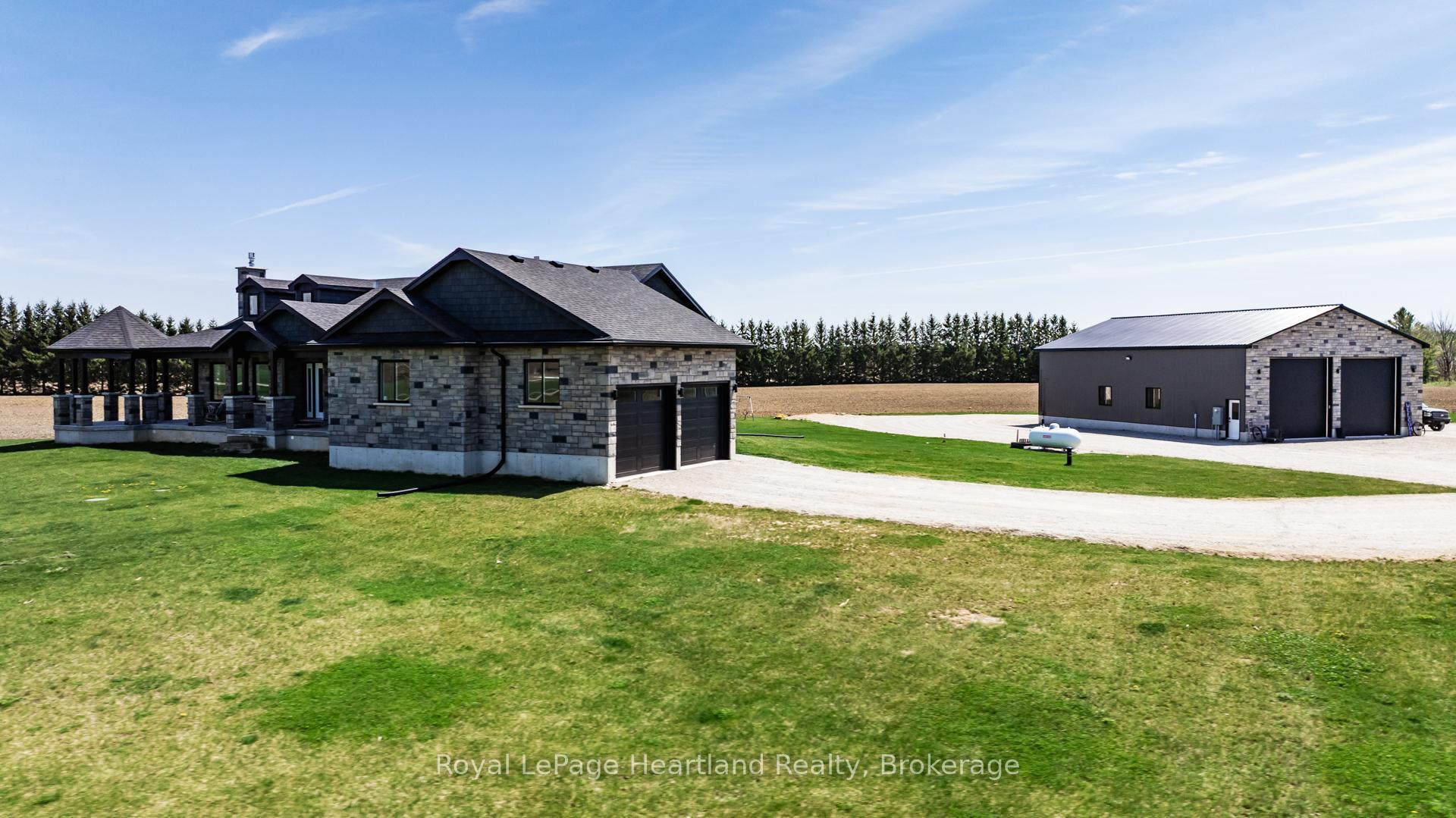 Photo 3 of 2985 Road 181, West Perth, Hibbert — HOMEH