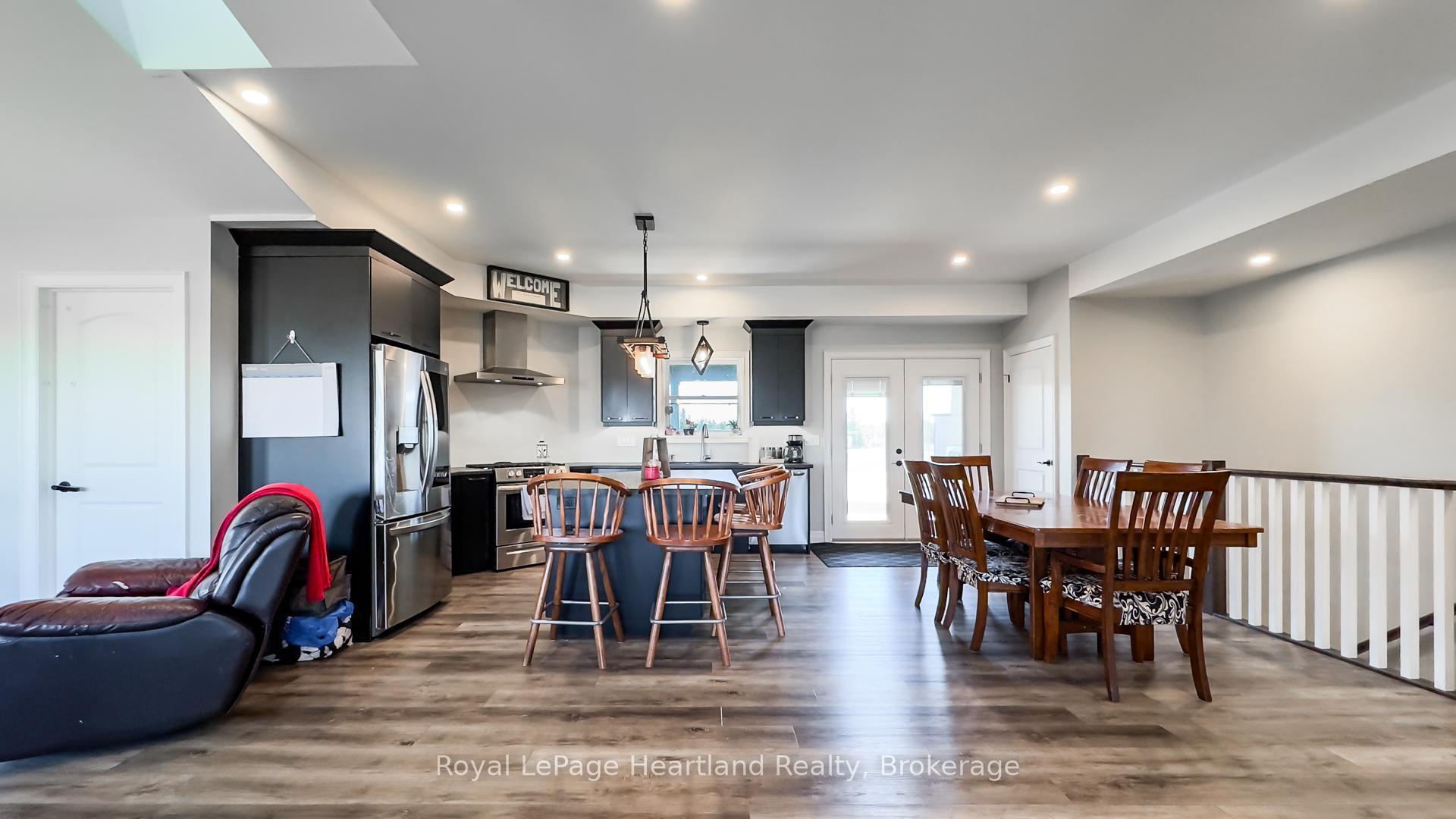 Photo 7 of 2985 Road 181, West Perth, Hibbert — HOMEH