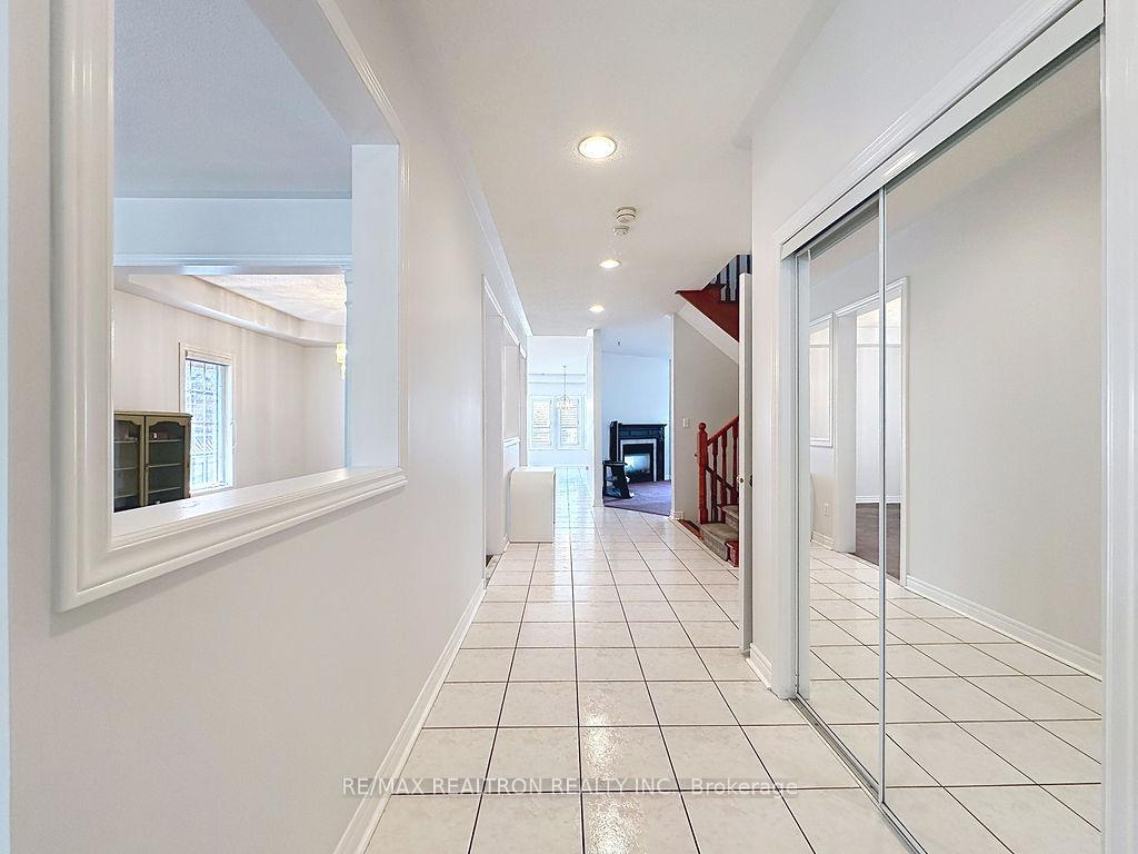 Photo 7 of 6 Belwood Boulevard, Vaughan, Patterson — HOMEH