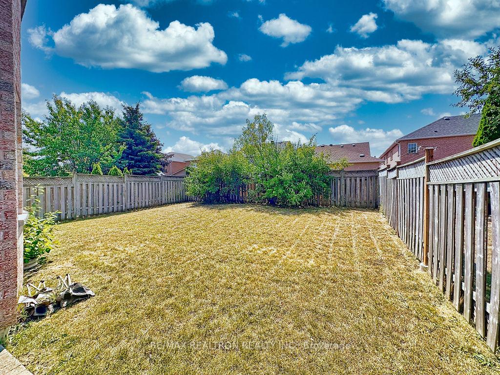 Photo 41 of 6 Belwood Boulevard, Vaughan, Patterson — HOMEH