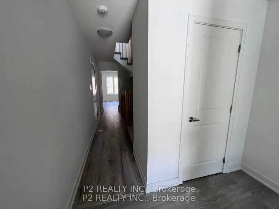 Photo 2 of 45 Red Maple Lane, Barrie, Innis-Shore — HOMEH