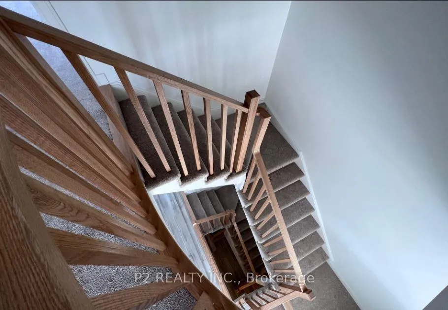 Photo 9 of 45 Red Maple Lane, Barrie, Innis-Shore — HOMEH