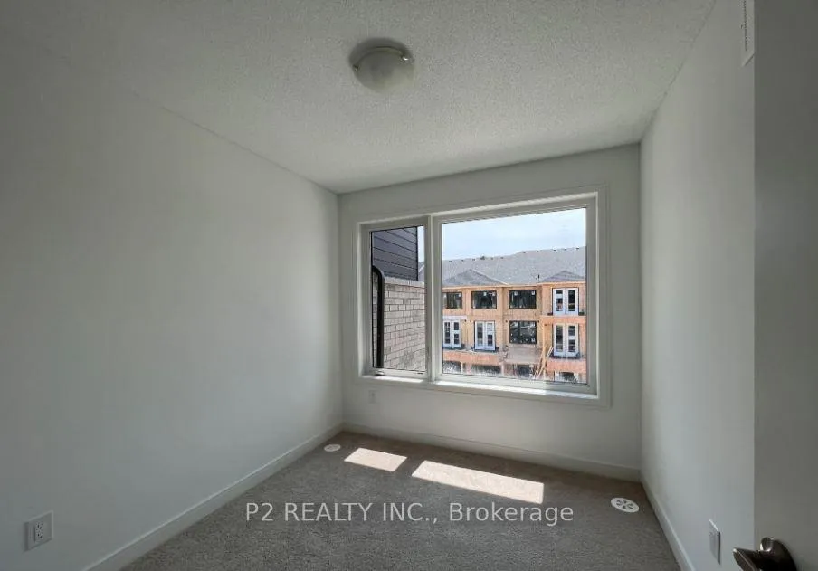 Photo 12 of 45 Red Maple Lane, Barrie, Innis-Shore — HOMEH