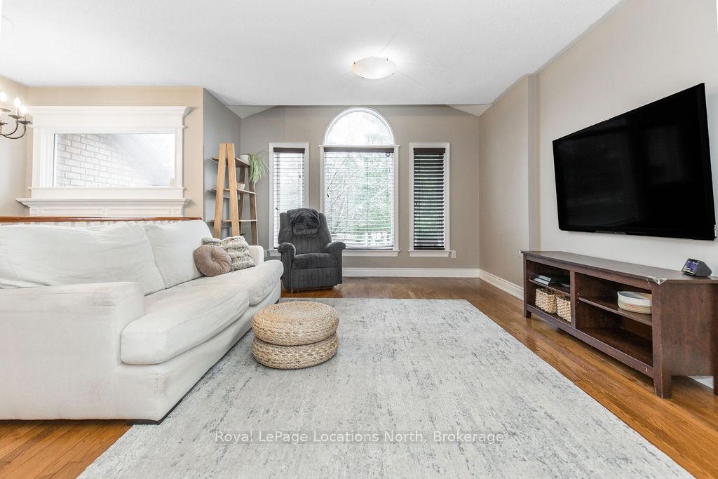 Photo 5 of 158 Fernbrook Drive, Wasaga Beach — HOMEH