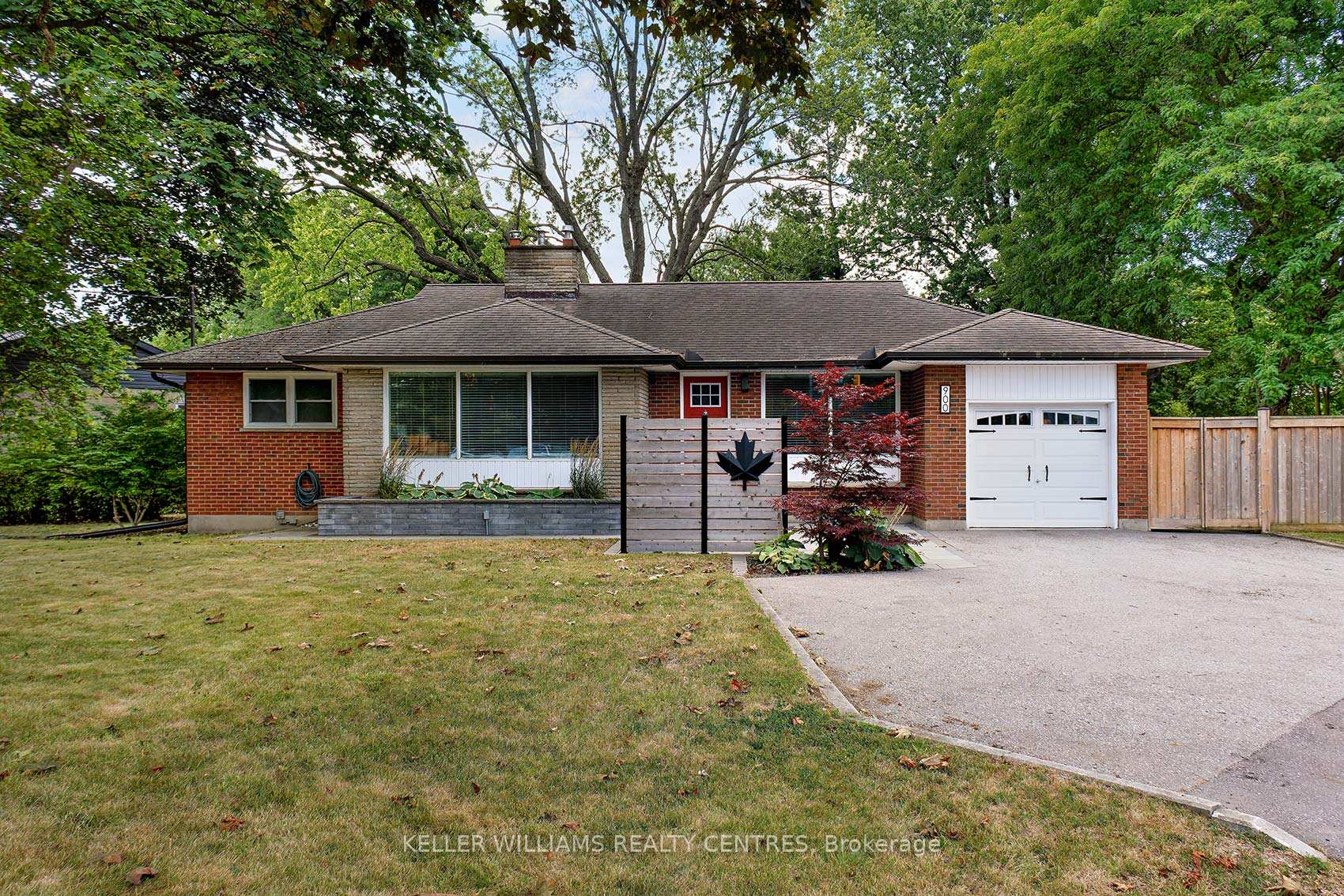 Photo 1 of 900 Henry Street, Whitby, Downtown Whitby — HOMEH