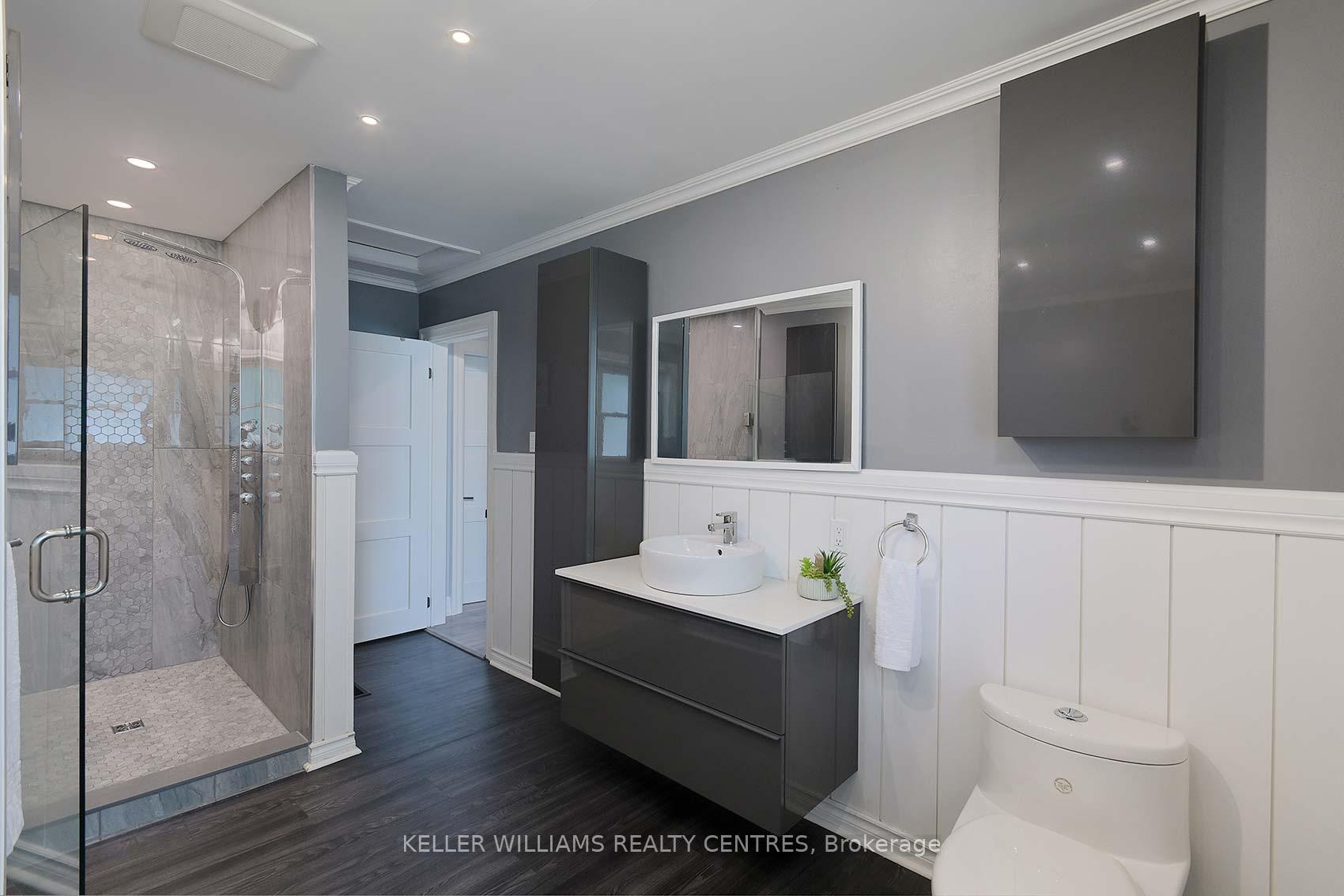 Photo 14 of 900 Henry Street, Whitby, Downtown Whitby — HOMEH