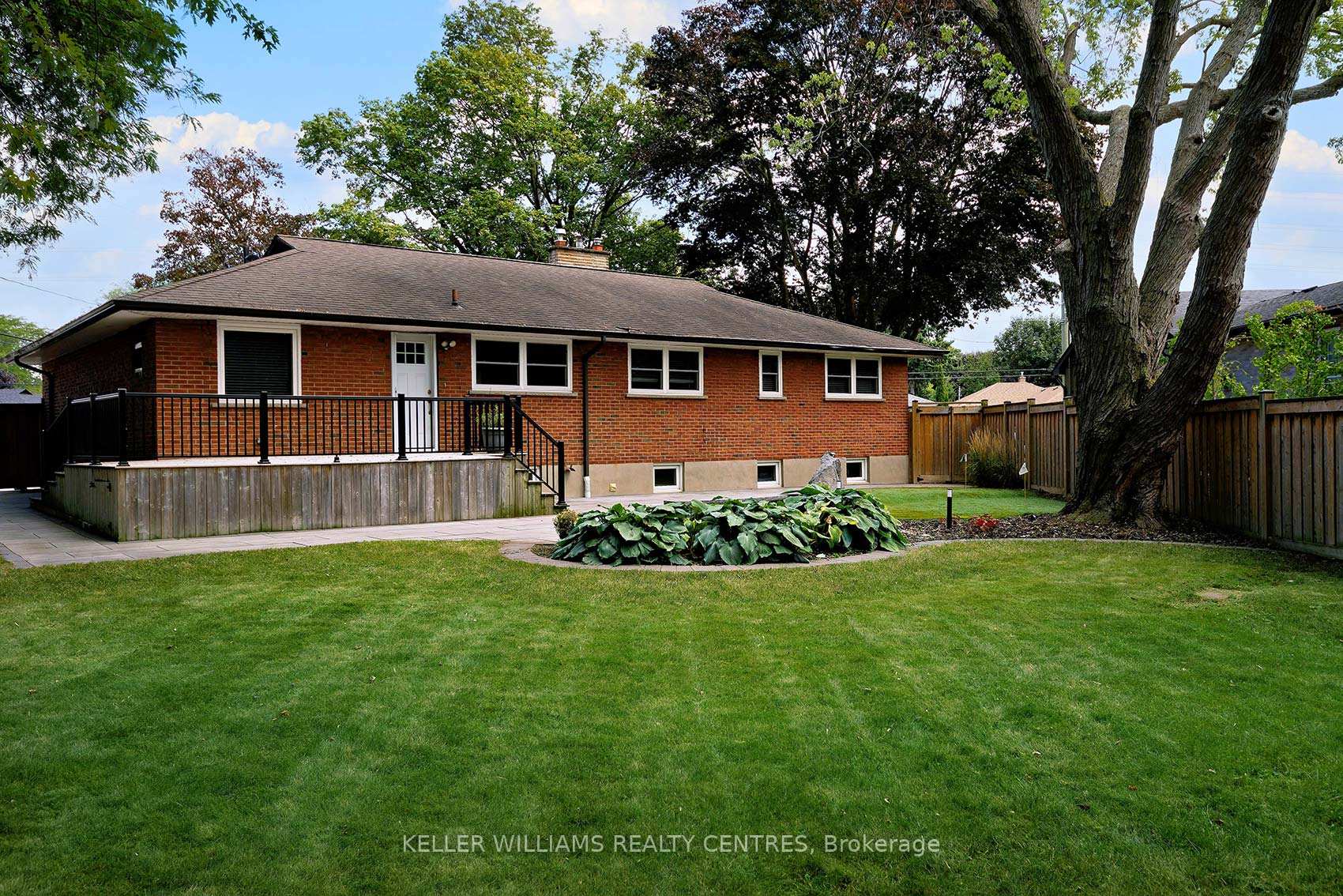 Photo 20 of 900 Henry Street, Whitby, Downtown Whitby — HOMEH