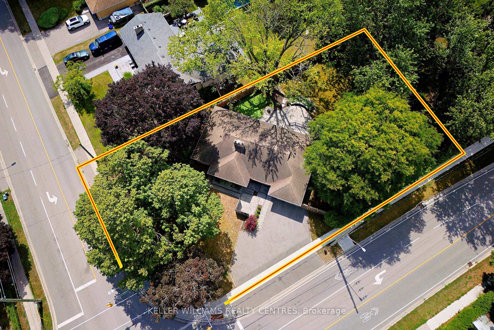 Photo 25 of 900 Henry Street, Whitby, Downtown Whitby — HOMEH