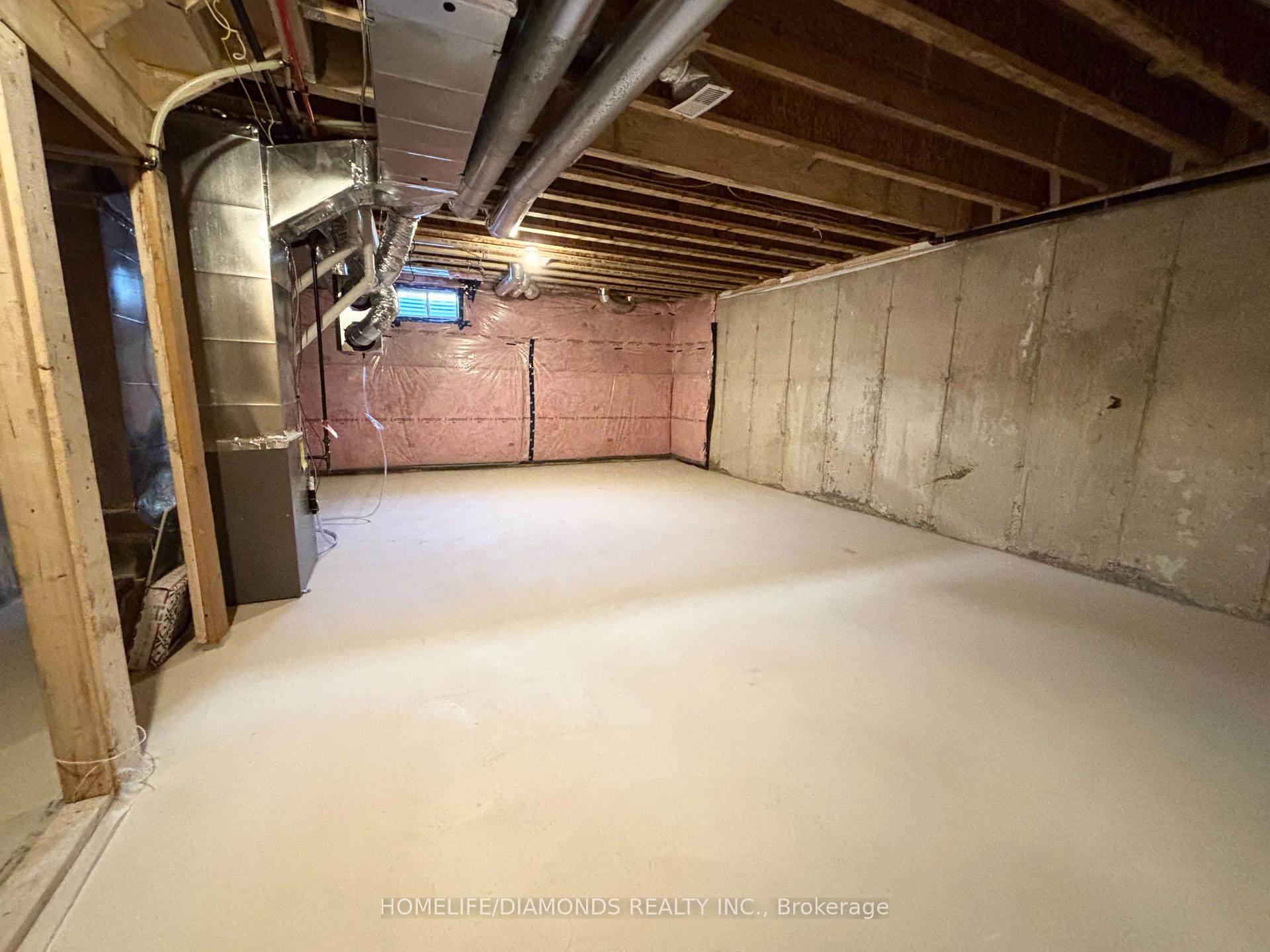 Photo 14 of 92 Varsity Drive, Welland, Dain City — HOMEH