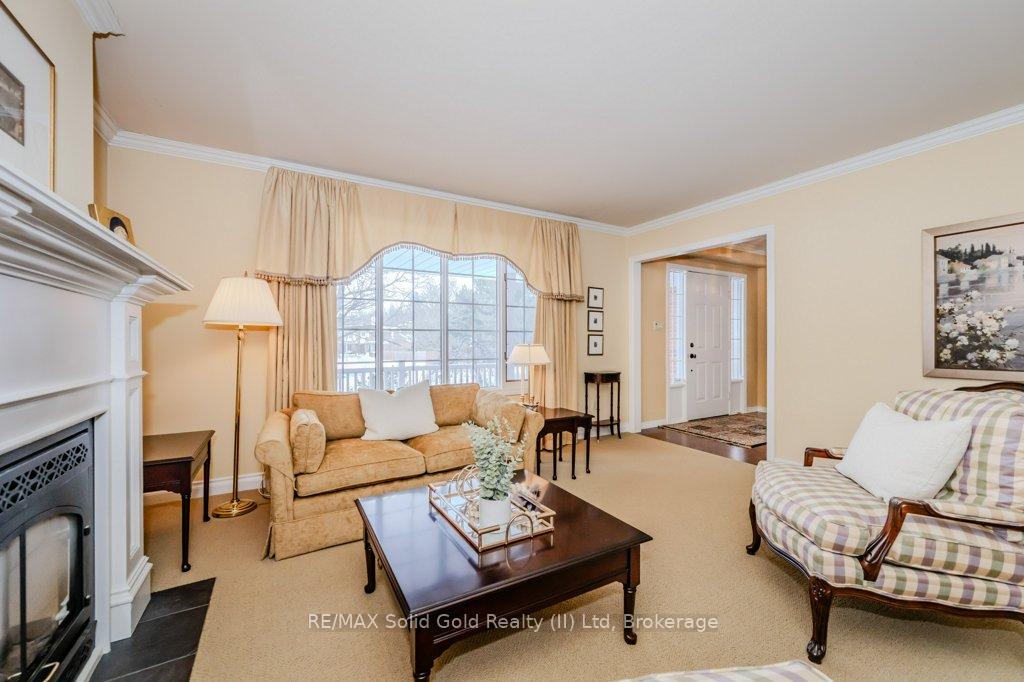 Photo 9 of 457 Brynhurst Boulevard, Waterloo — HOMEH