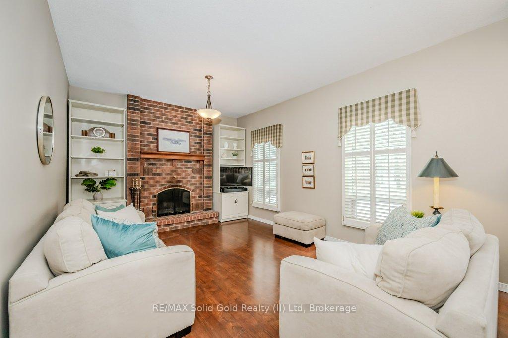 Photo 19 of 457 Brynhurst Boulevard, Waterloo — HOMEH