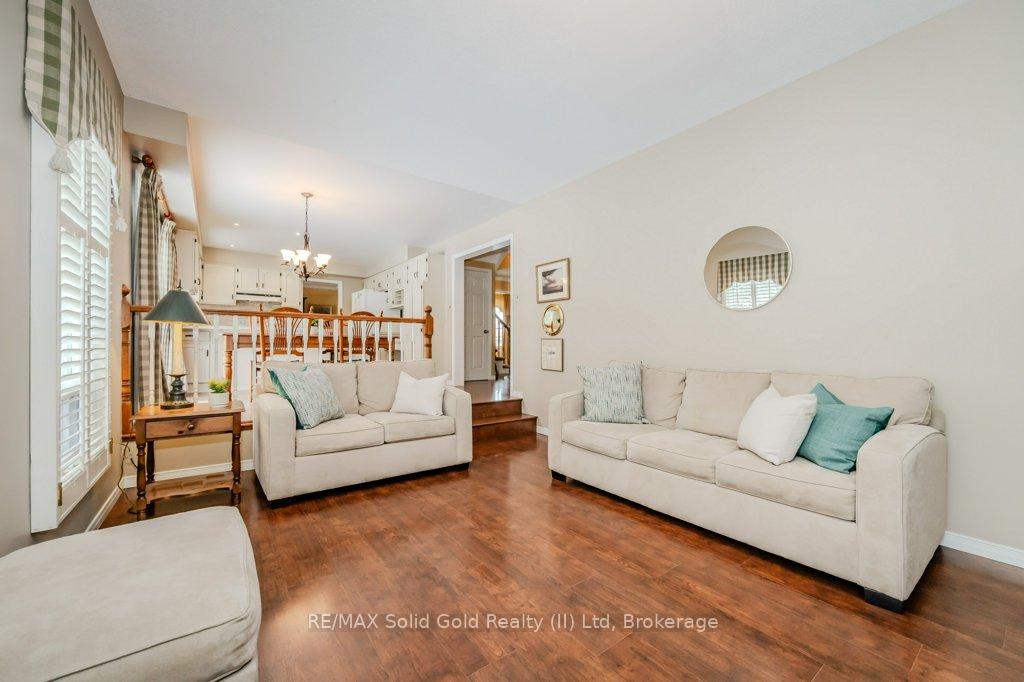 Photo 20 of 457 Brynhurst Boulevard, Waterloo — HOMEH