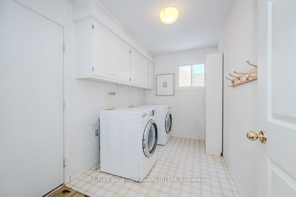 Photo 21 of 457 Brynhurst Boulevard, Waterloo — HOMEH