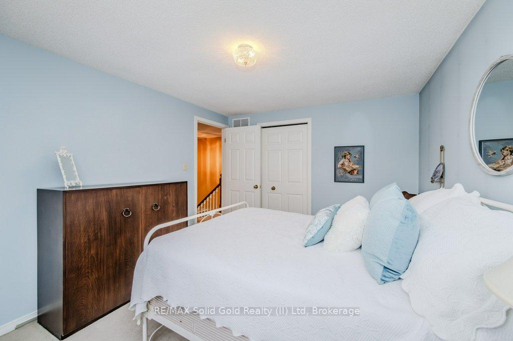Photo 30 of 457 Brynhurst Boulevard, Waterloo — HOMEH
