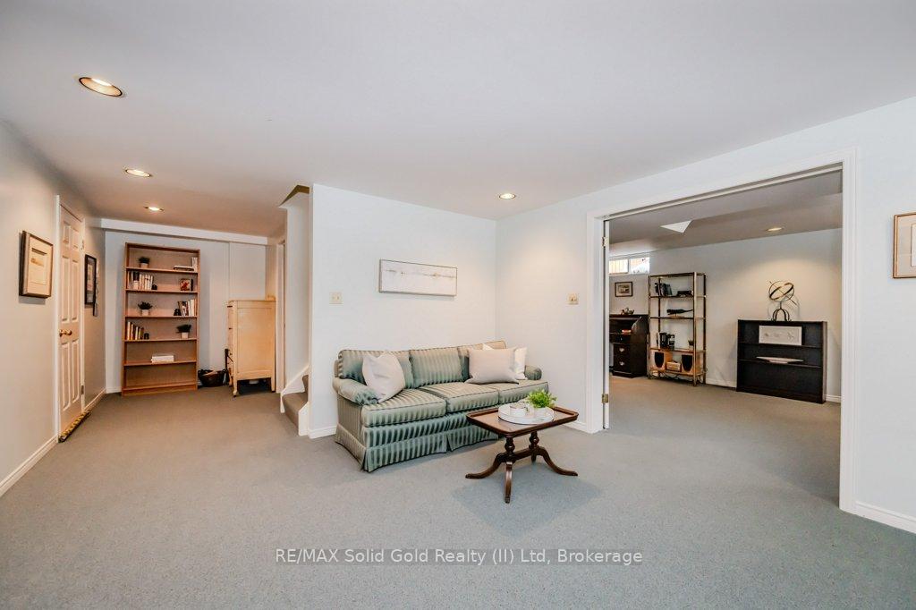 Photo 36 of 457 Brynhurst Boulevard, Waterloo — HOMEH