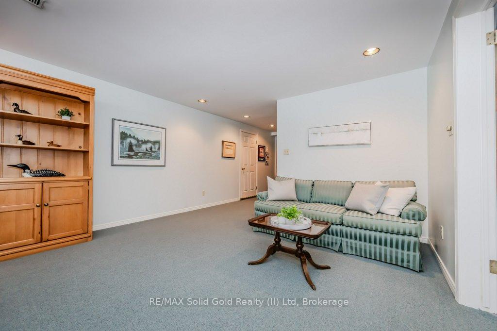 Photo 37 of 457 Brynhurst Boulevard, Waterloo — HOMEH