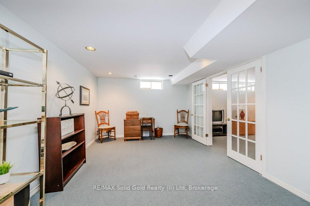 Photo 39 of 457 Brynhurst Boulevard, Waterloo — HOMEH
