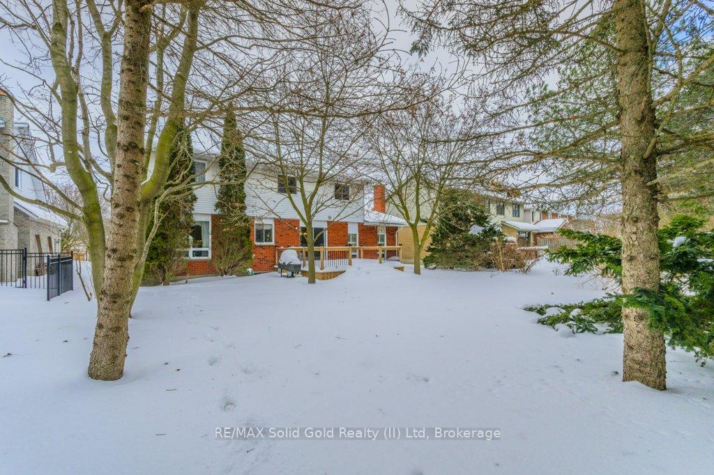 Photo 44 of 457 Brynhurst Boulevard, Waterloo — HOMEH