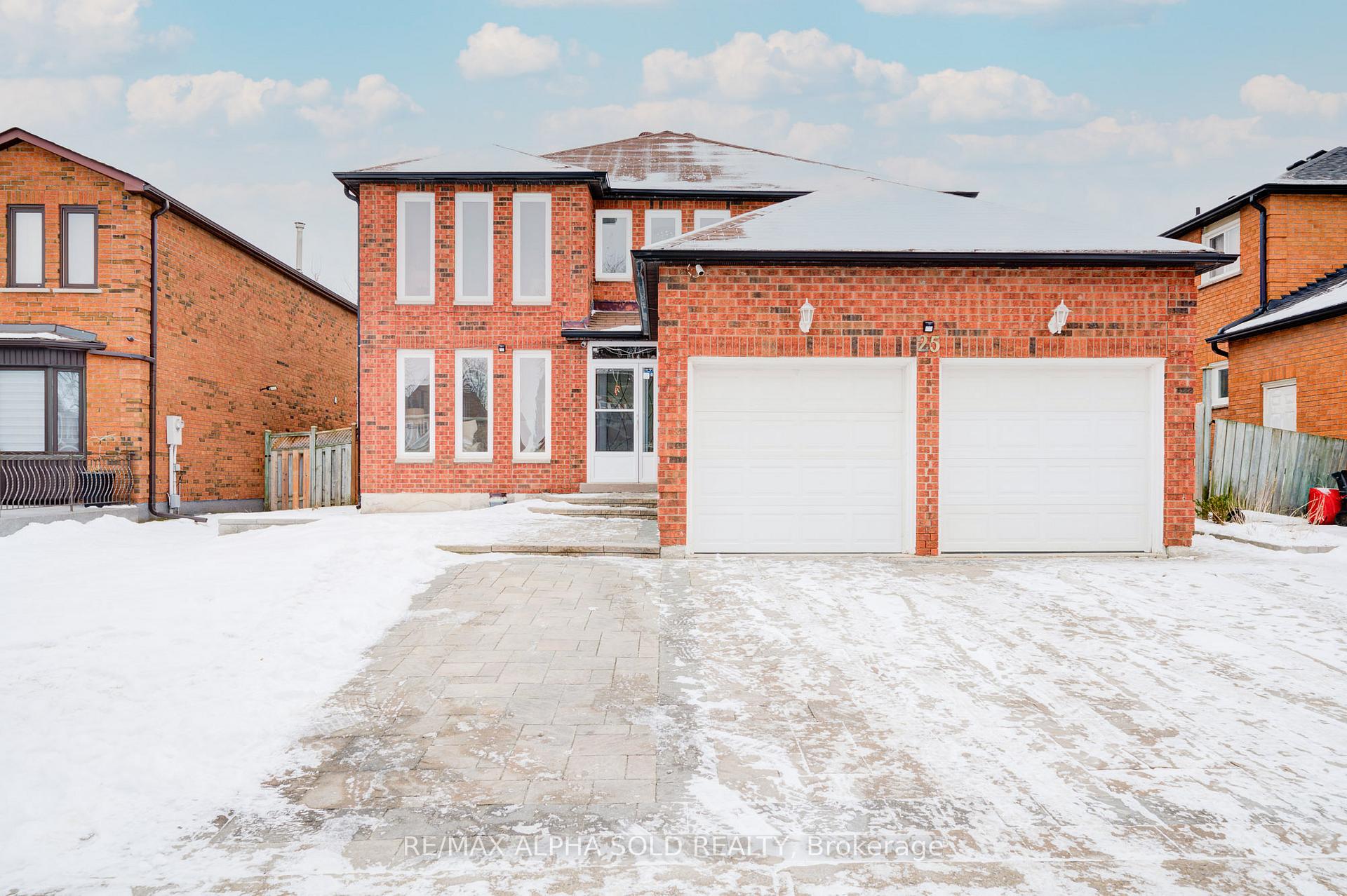 Front of 25 Durant Crescent