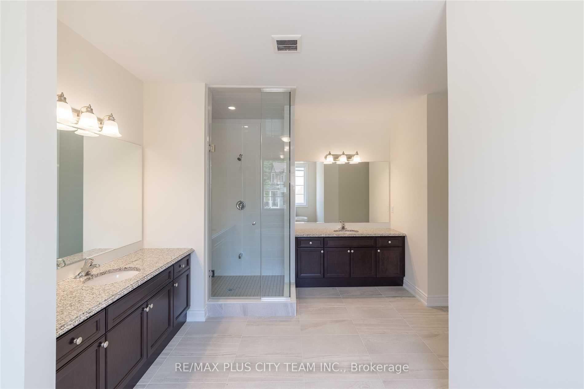 Photo 15 of 31 Grace Lake Court, Vaughan, Kleinburg — HOMEH