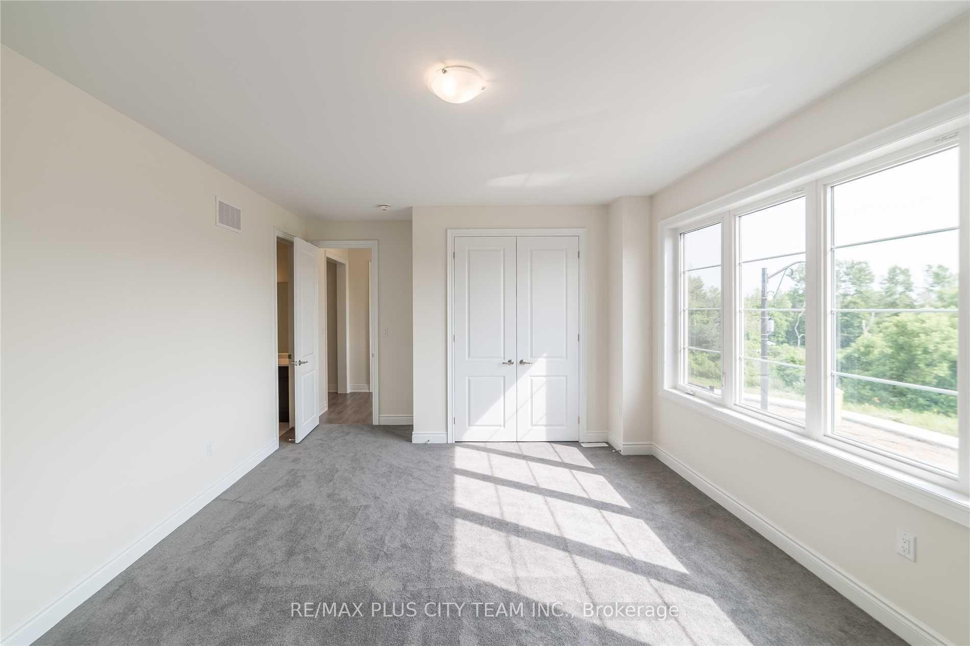Photo 17 of 31 Grace Lake Court, Vaughan, Kleinburg — HOMEH