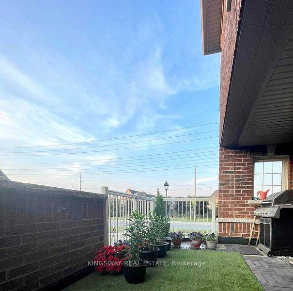 Photo 3 of 19 Edison Way, Whitby, Taunton North — HOMEH