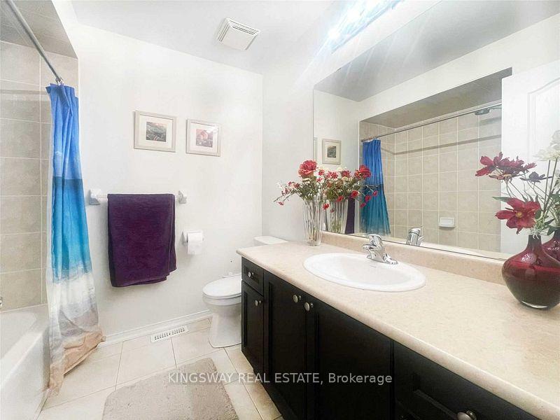 Photo 21 of 19 Edison Way, Whitby, Taunton North — HOMEH