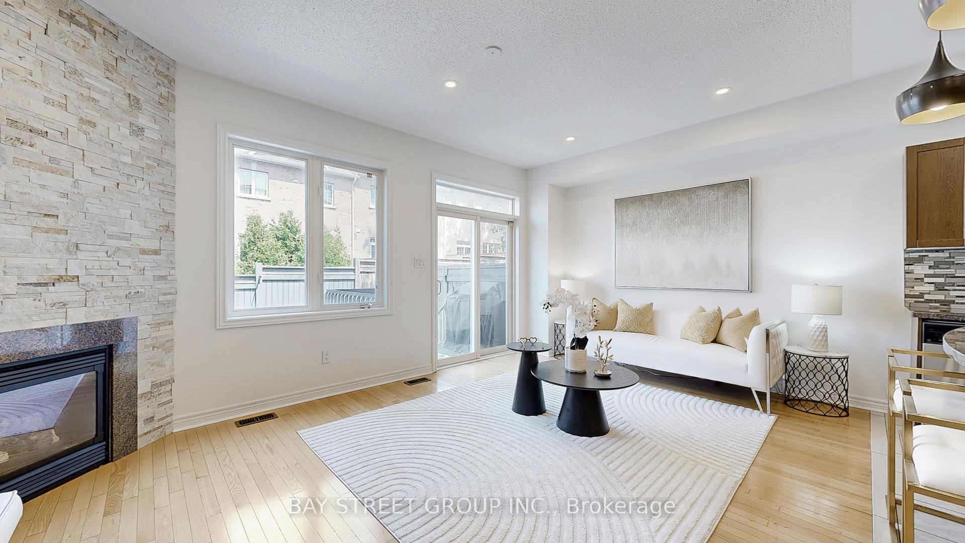 Photo 9 of Unit 3, 700 Summeridge Drive, Vaughan, Patterson — HOMEH