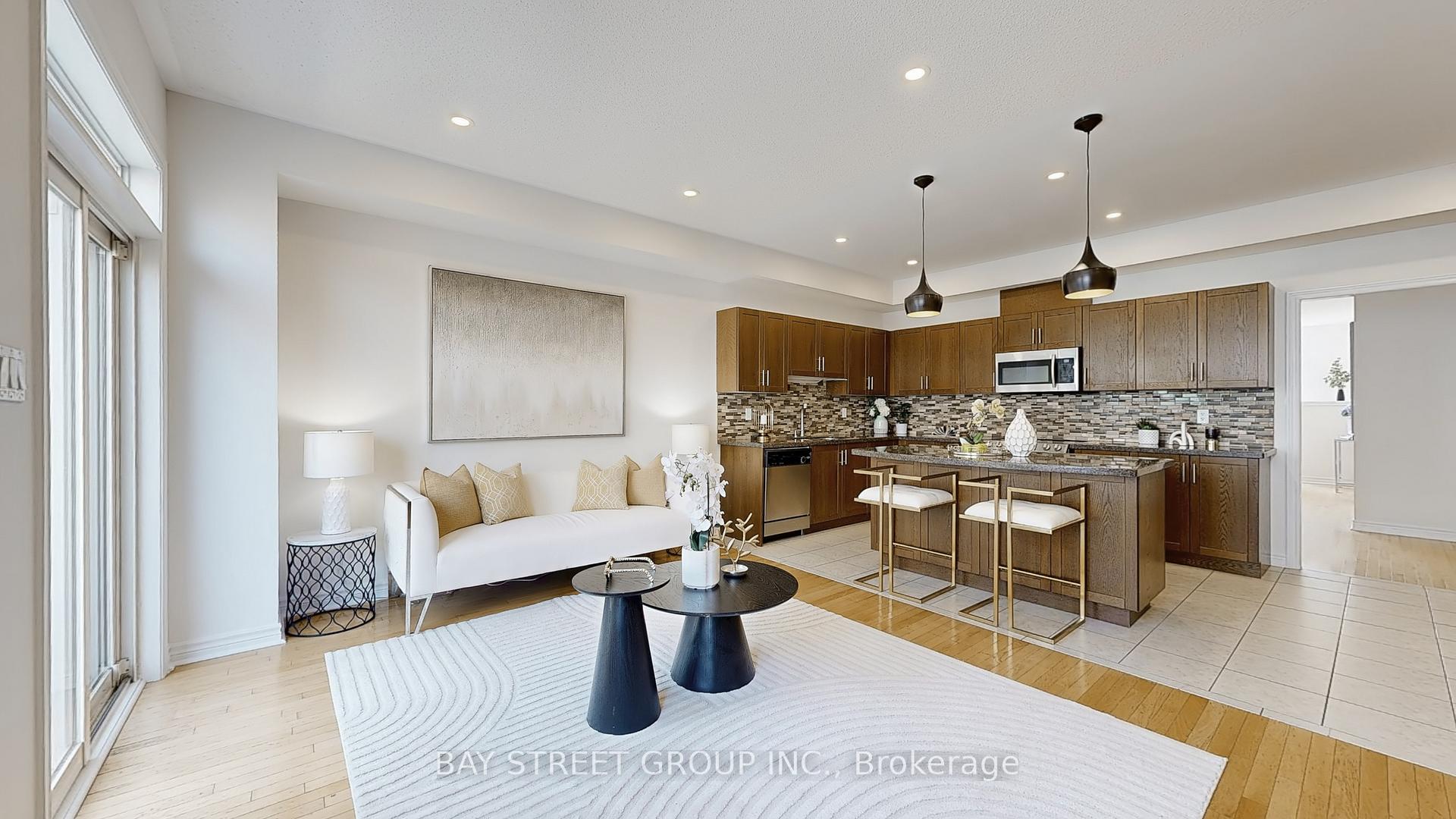 Photo 10 of Unit 3, 700 Summeridge Drive, Vaughan, Patterson — HOMEH