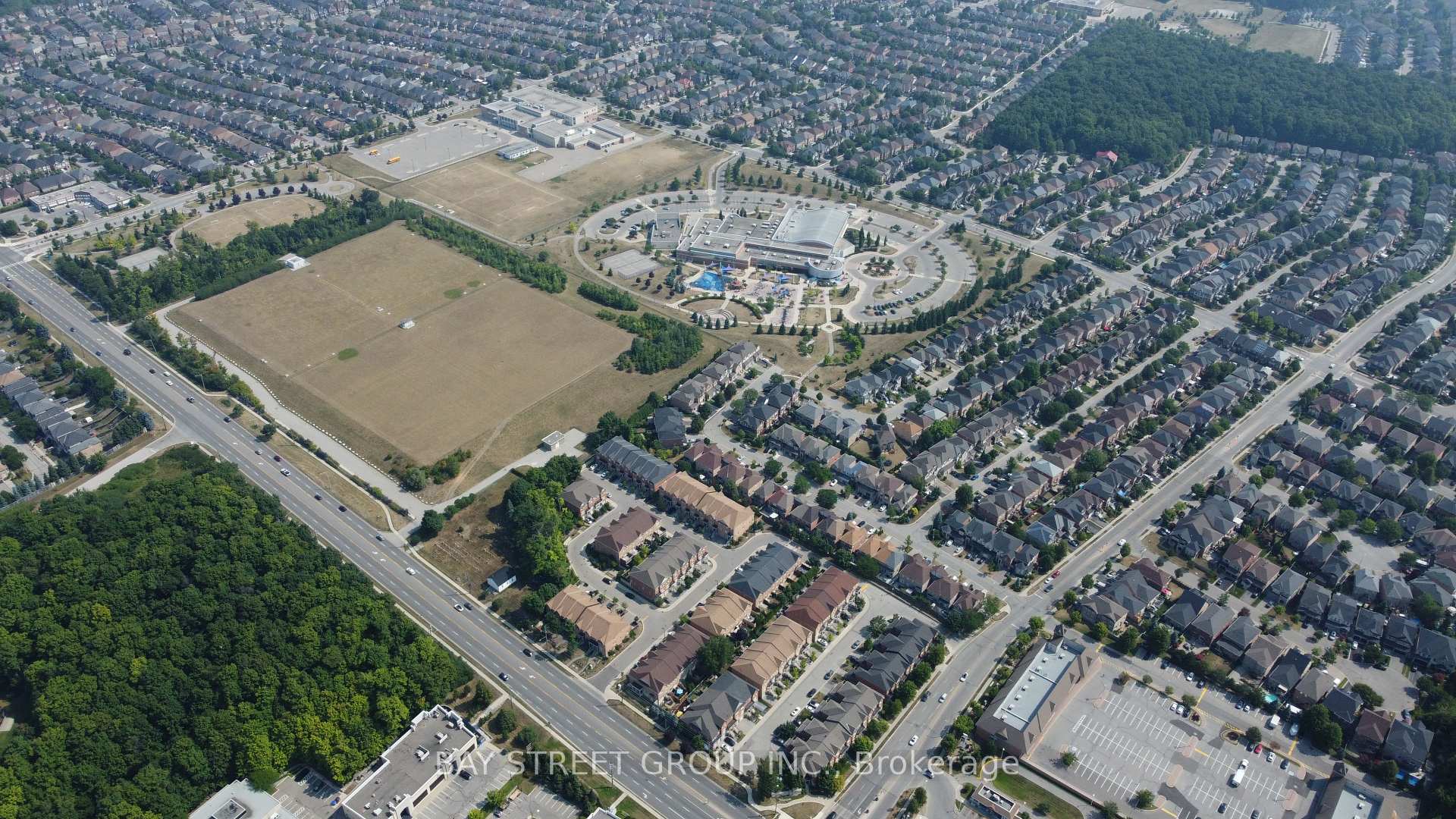 Photo 41 of Unit 3, 700 Summeridge Drive, Vaughan, Patterson — HOMEH