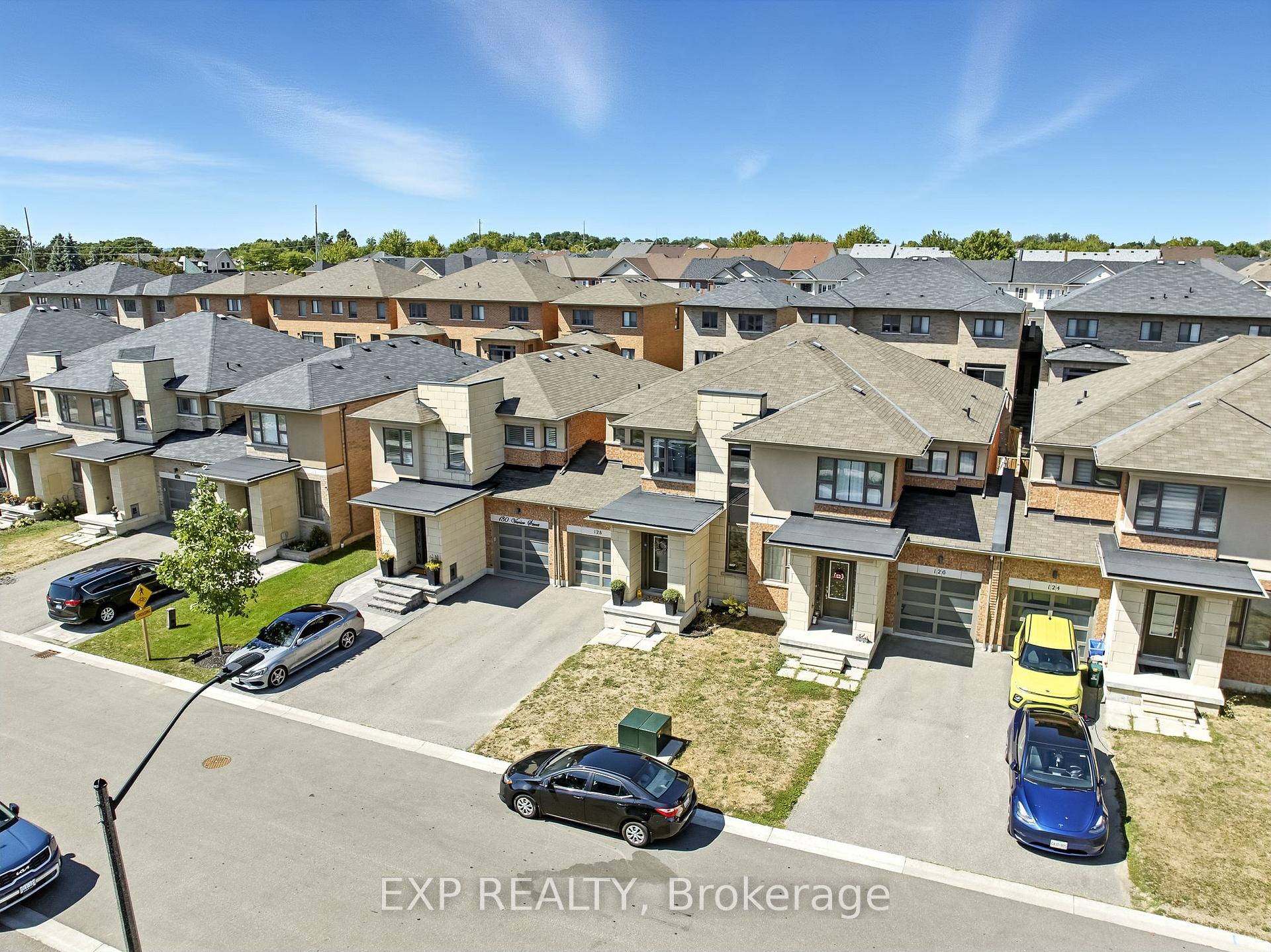 Photo 4 of 128 Vanier Street, Whitby, Pringle Creek — HOMEH