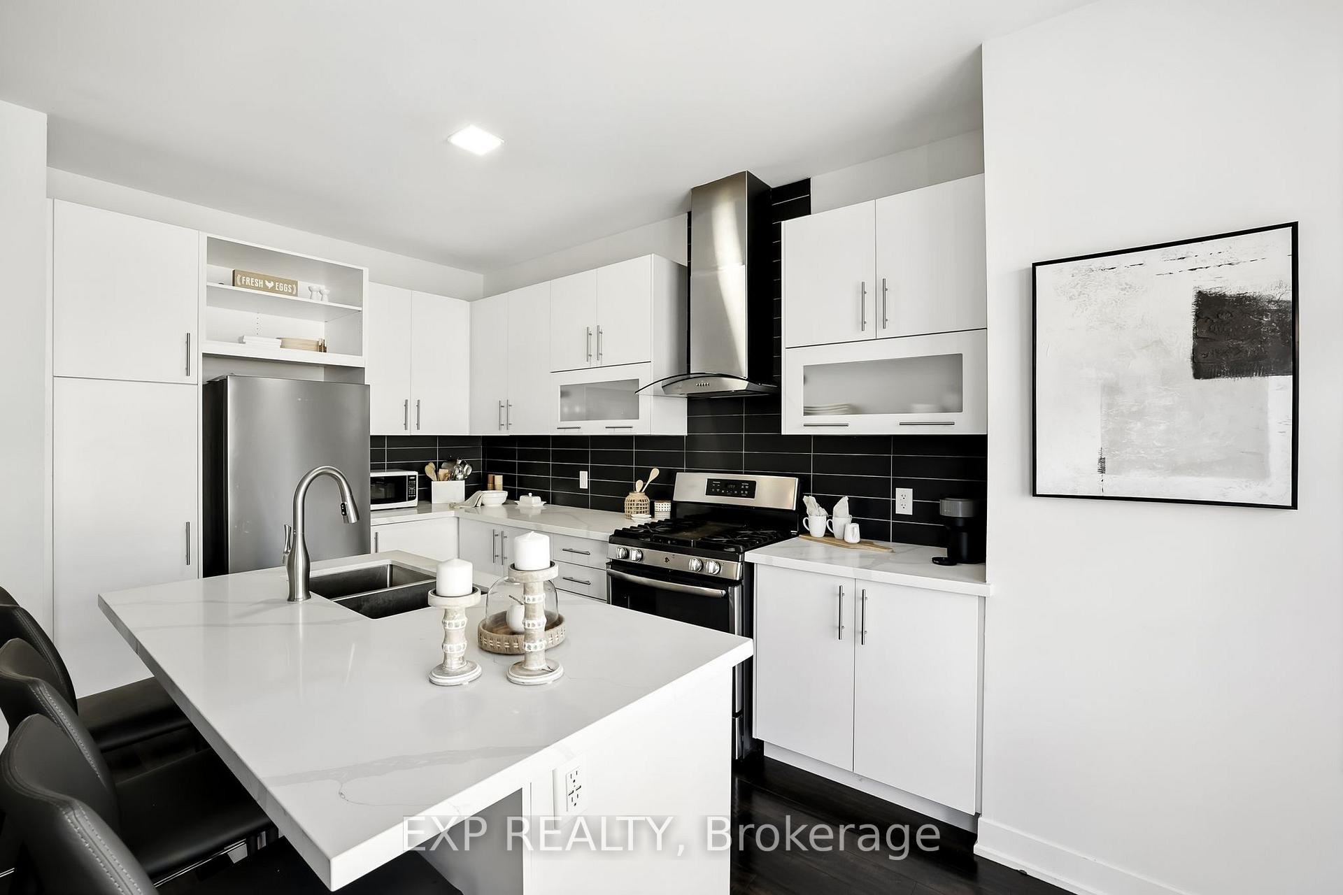 Photo 15 of 128 Vanier Street, Whitby, Pringle Creek — HOMEH