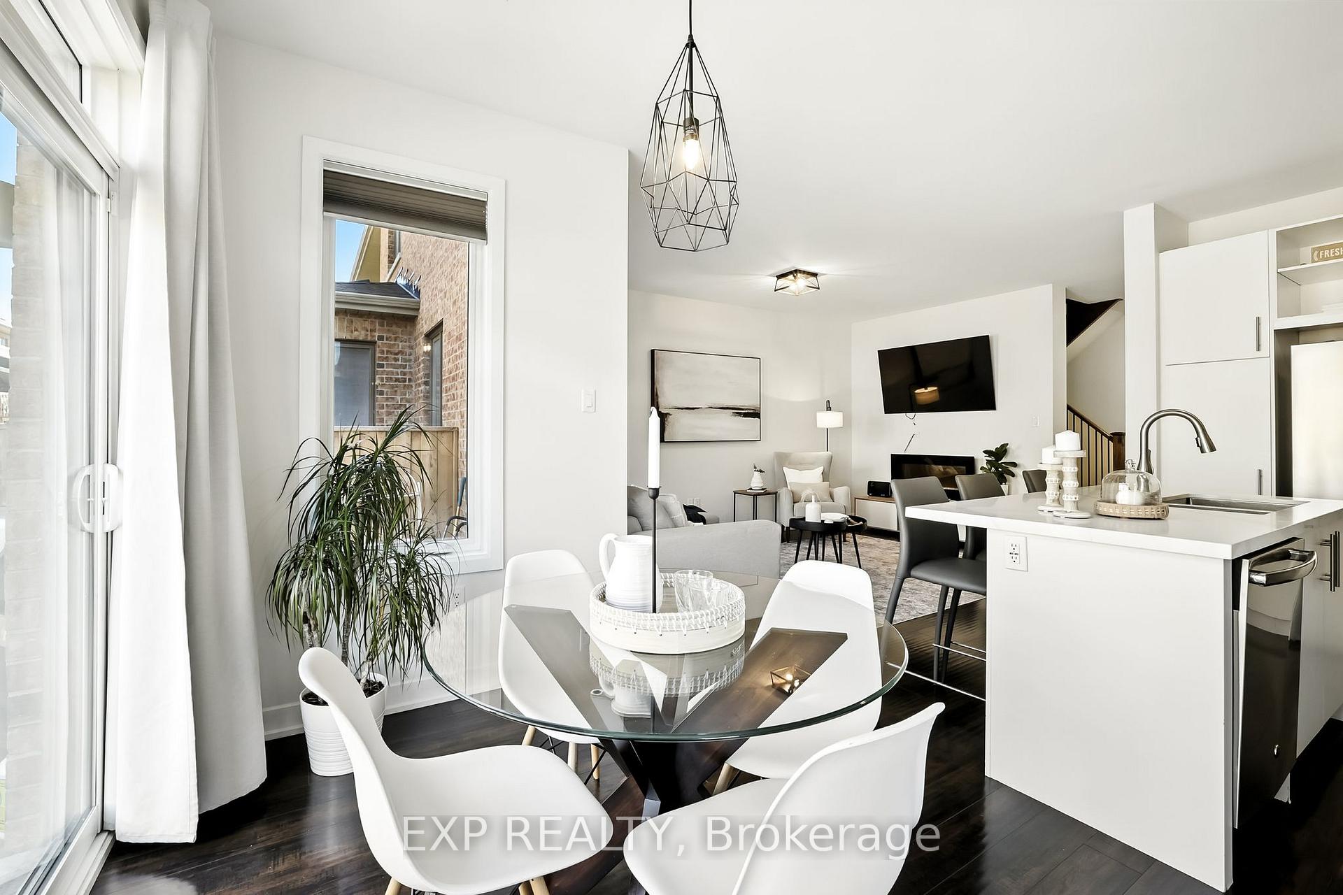 Photo 18 of 128 Vanier Street, Whitby, Pringle Creek — HOMEH
