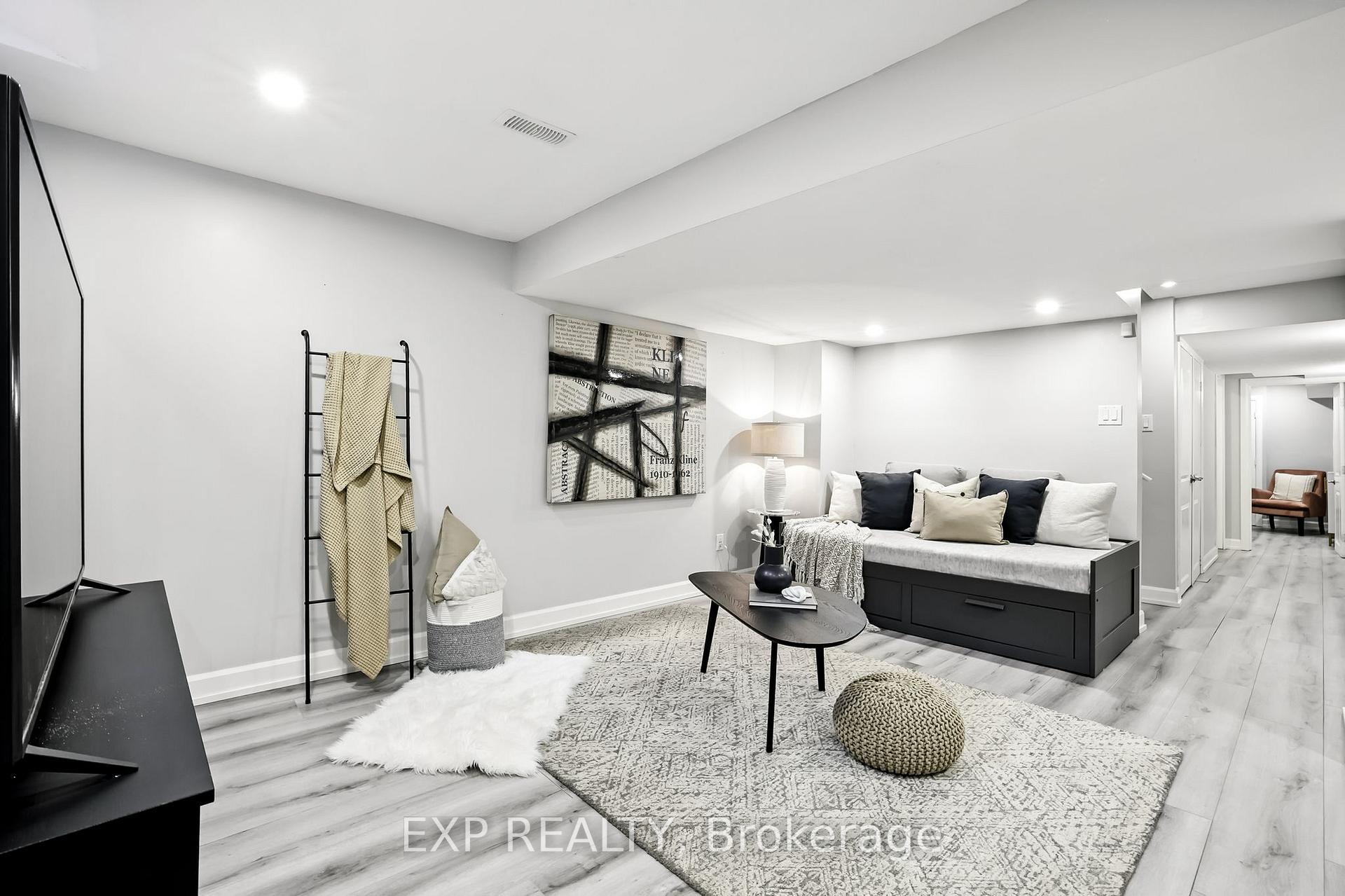 Photo 35 of 128 Vanier Street, Whitby, Pringle Creek — HOMEH