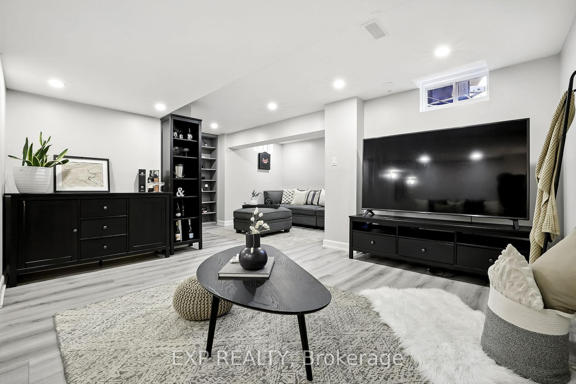 Photo 36 of 128 Vanier Street, Whitby, Pringle Creek — HOMEH