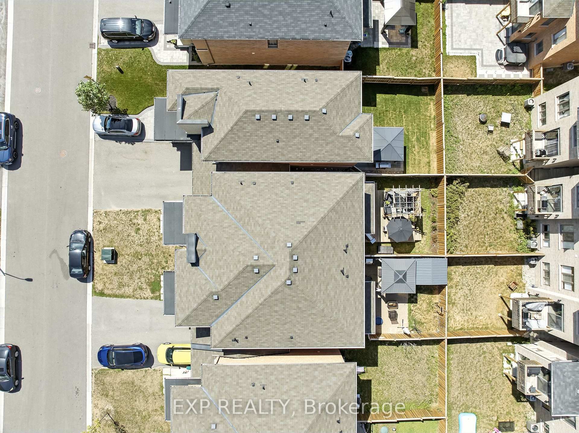 Photo 50 of 128 Vanier Street, Whitby, Pringle Creek — HOMEH