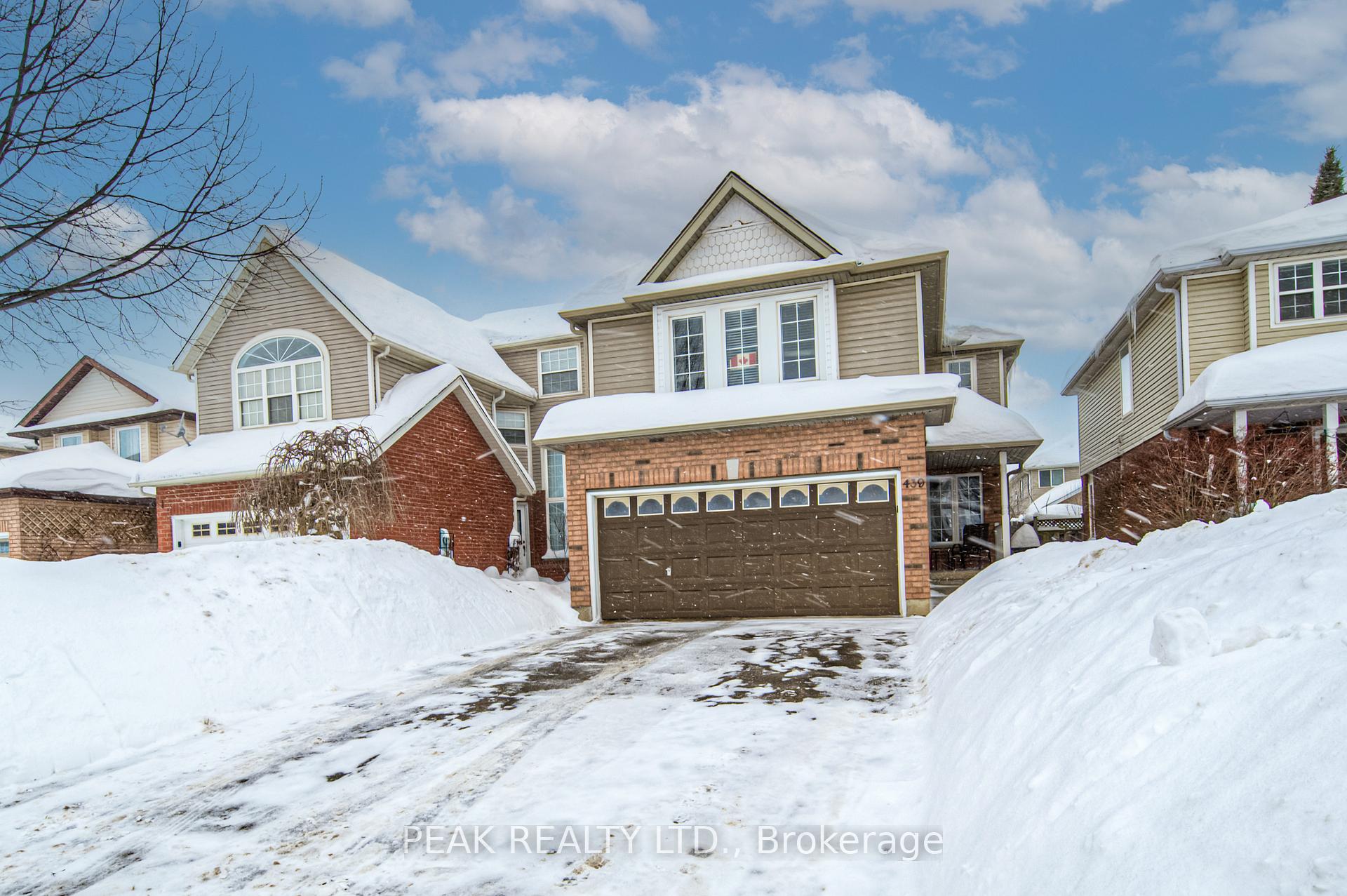 Photo 3 of 439 Havendale Crescent, Waterloo — HOMEH
