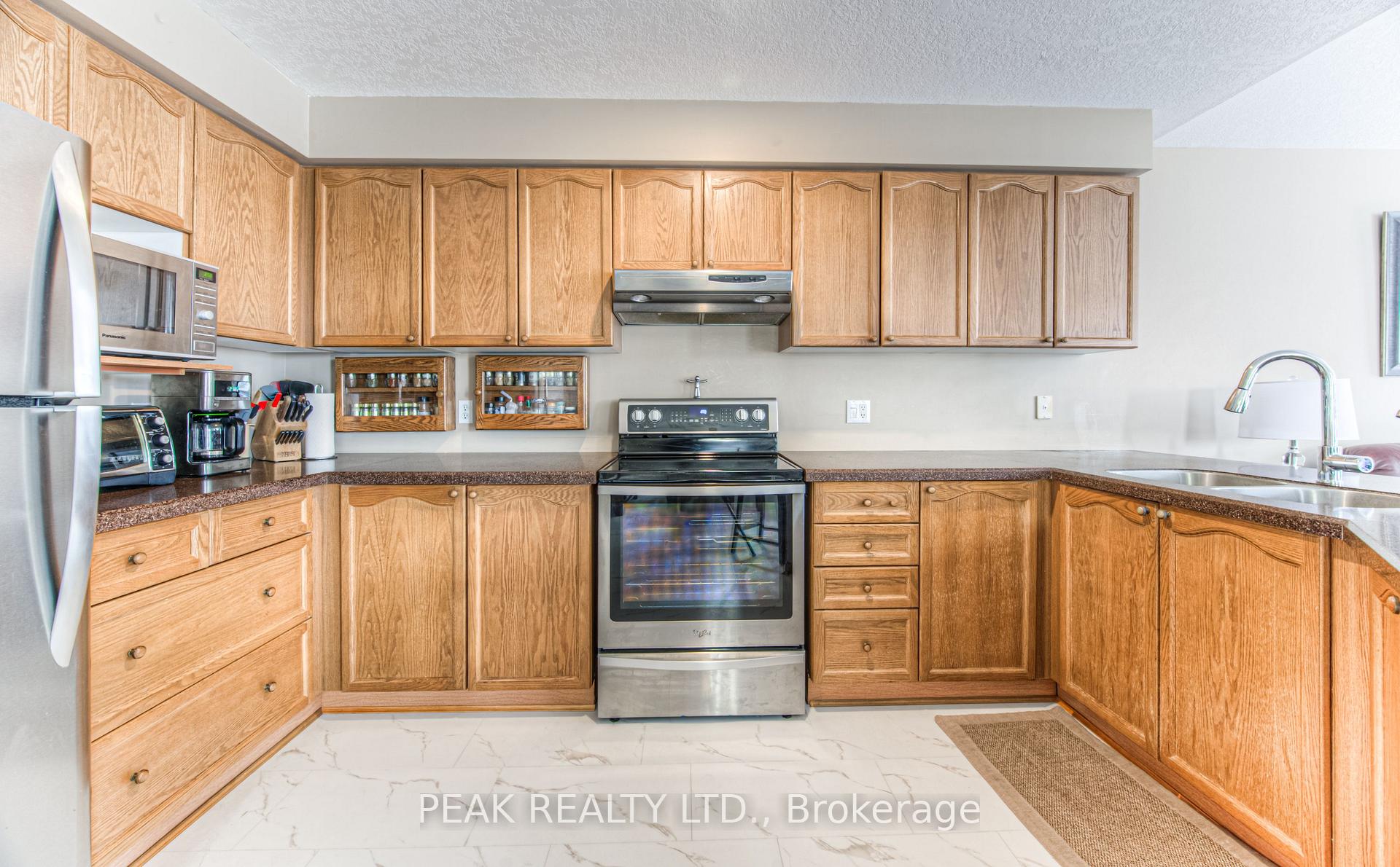 Photo 13 of 439 Havendale Crescent, Waterloo — HOMEH