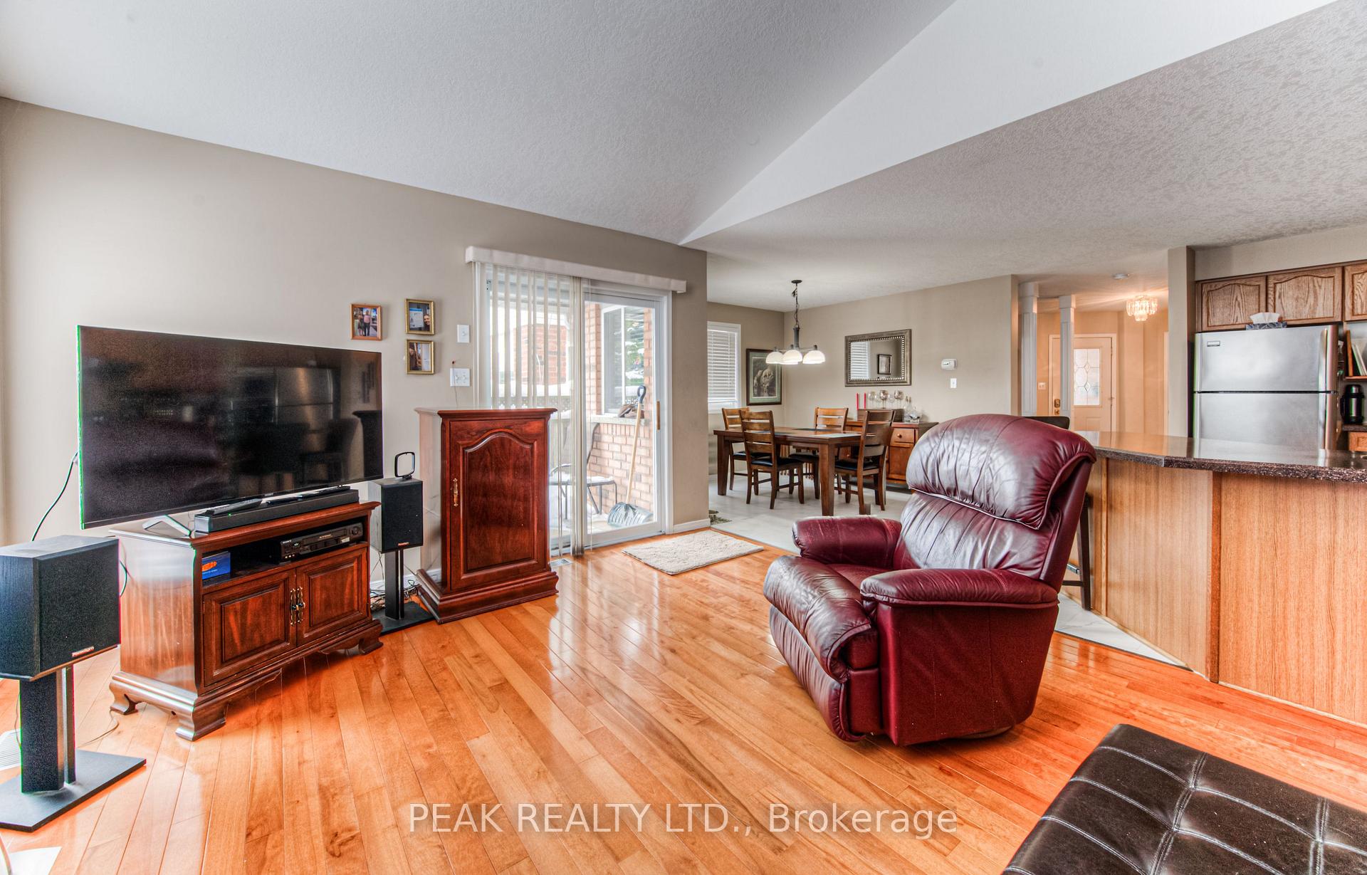 Photo 22 of 439 Havendale Crescent, Waterloo — HOMEH