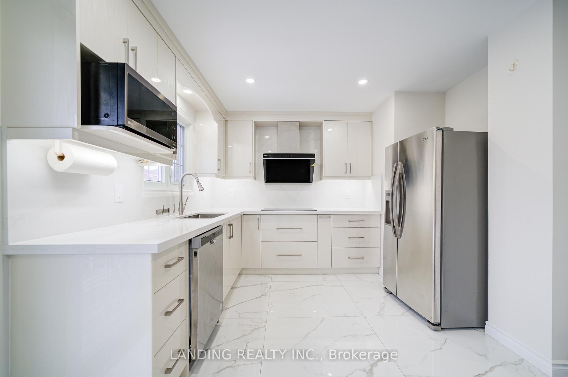 Photo 10 of 170 Terrosa Road, Markham, Middlefield — HOMEH